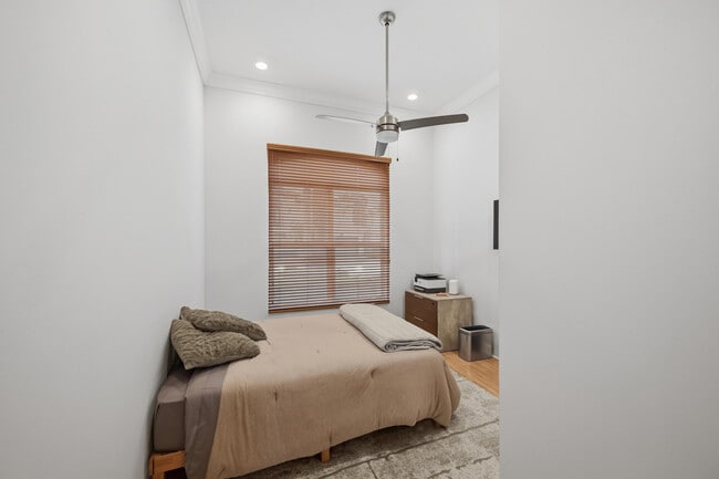 Building Photo - 5006 NW 24th Cir