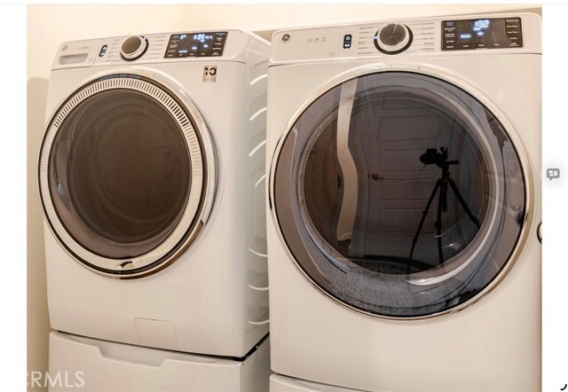 Building Photo - 285 Dockside Ln