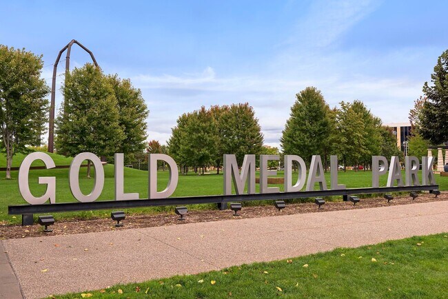 Building Photo - 1111 W River Pkwy