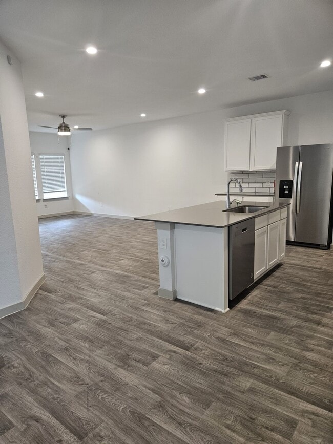 Building Photo - 12816 Heddington Grv Ln