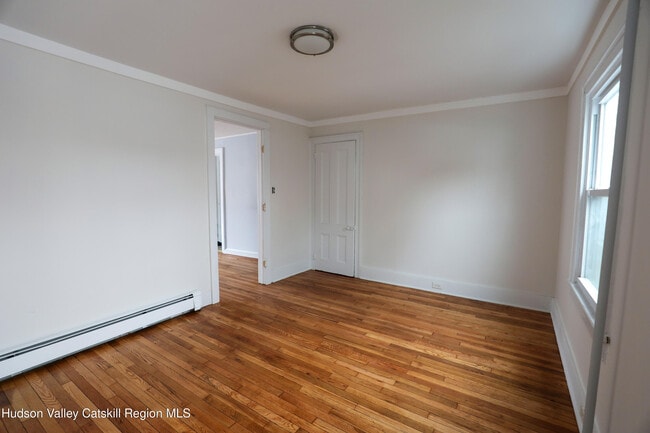 Building Photo - 180 Broadway