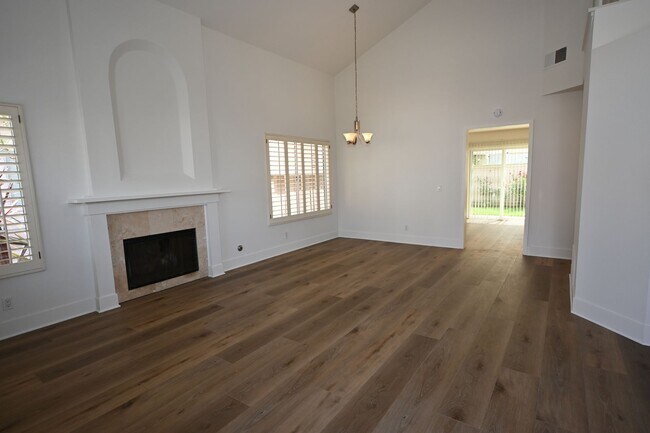 Building Photo - Immaculate 2 story 3 bedroom 2.5 bath house in Laguna Niguel