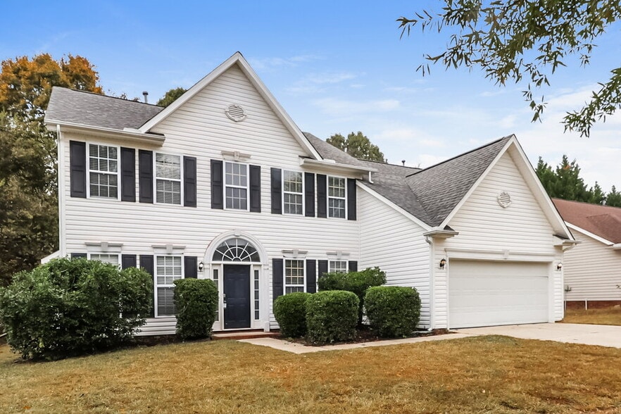 Building Photo - 13514 Planters Row Dr