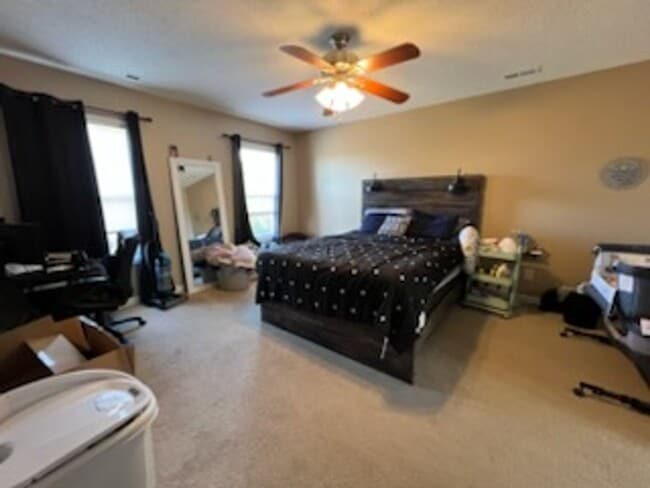 Building Photo - 102 Newhan Ln