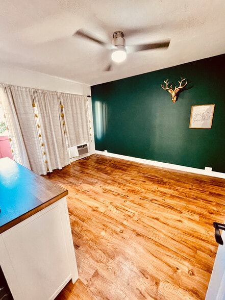 Building Photo - 2118 Kuhio Ave
