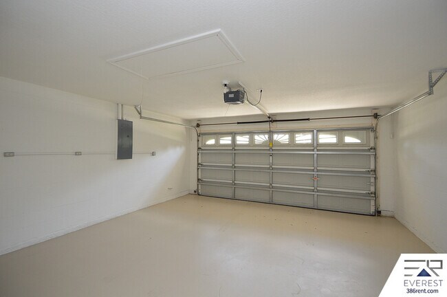 Building Photo - 5 Biddleson Pl