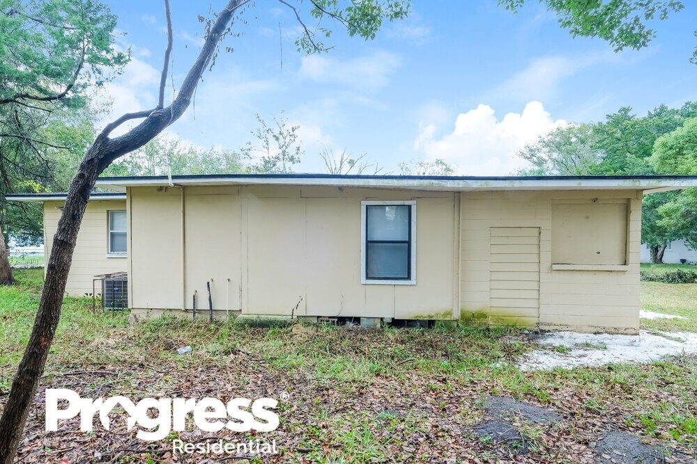 Building Photo - 7244 Rhode Island Dr E