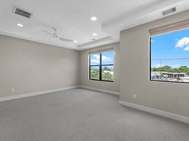 Building Photo - 1615 Milby St