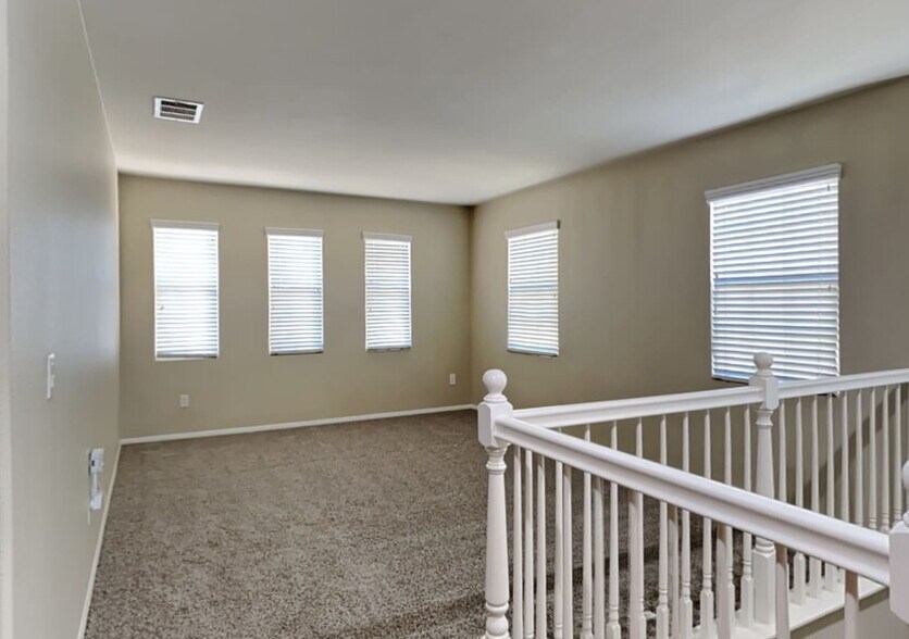 Building Photo - 9737 S 53rd Ave