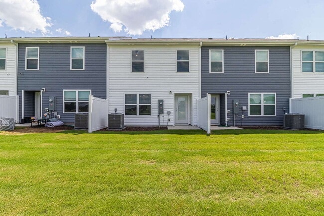 Building Photo - Modern 3 BR | 2.5 BA Townhome in Goldsboro *Newly Developed Seymour Village*