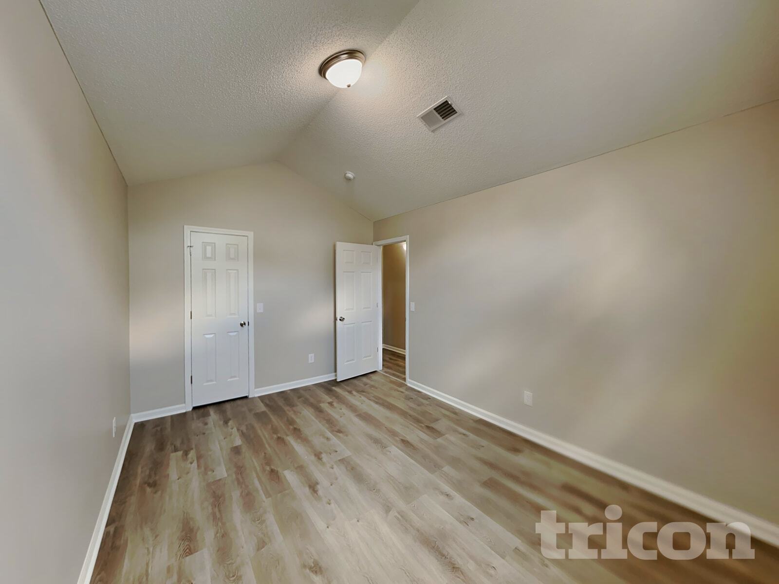 Building Photo - 89 Smokewood Dr