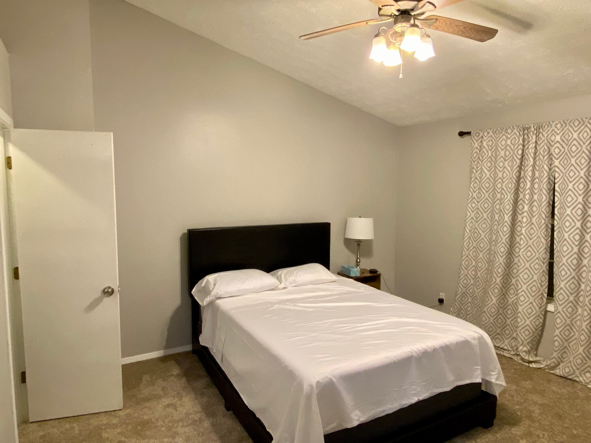 Building Photo - 5743 Wells Cir