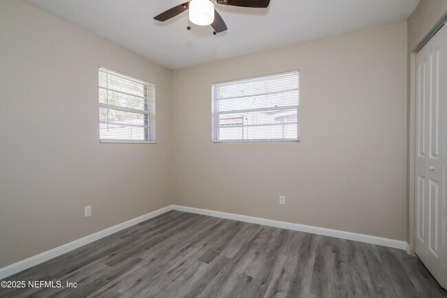 Building Photo - 7953 Patou Dr S