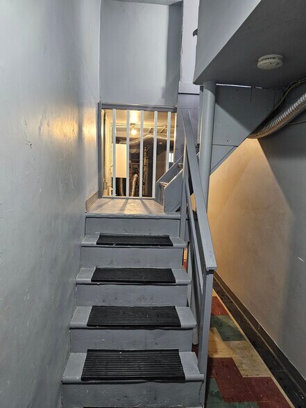 Steps from basement into kitchen - 1268 Stirling St