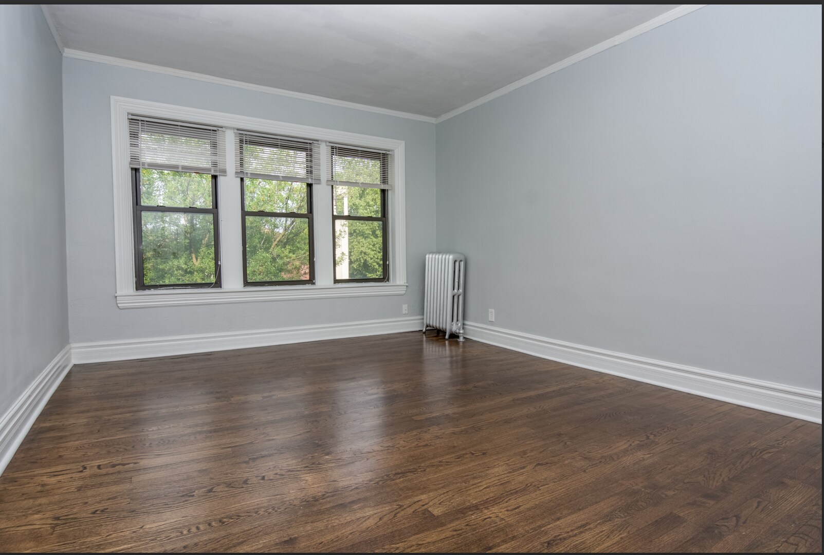 Building Photo - 121 E 71st St