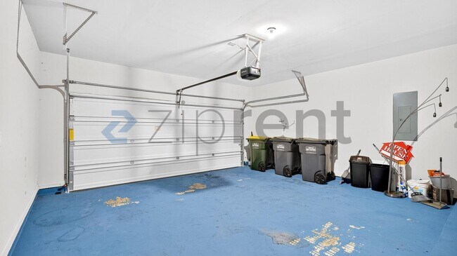 Building Photo - 17685 Martin Crk Ln