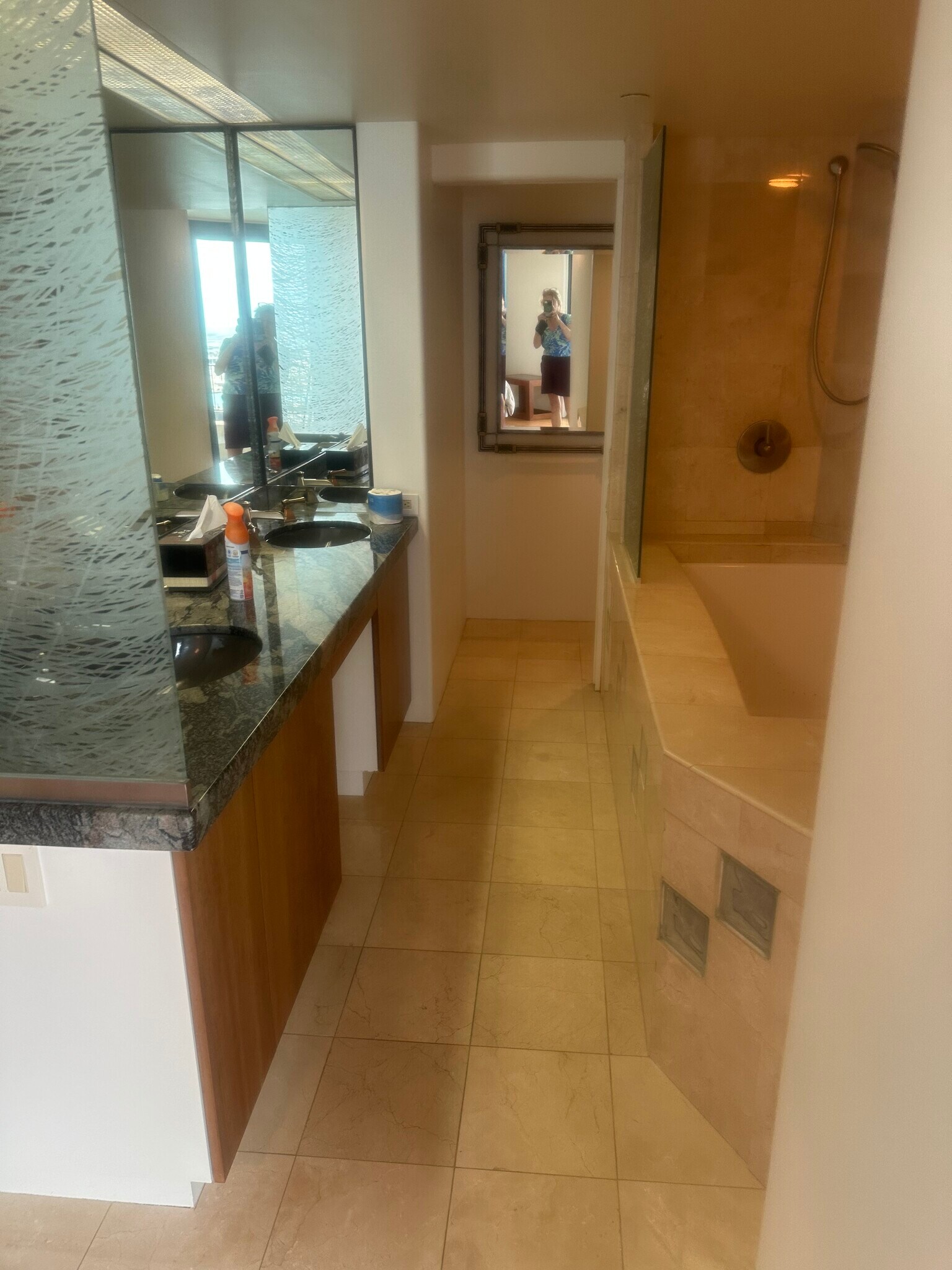 Building Photo - 66 Queen St