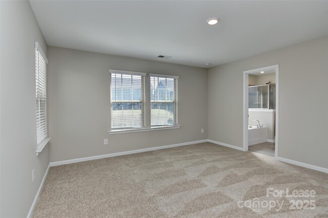 Building Photo - 1036 Easley St