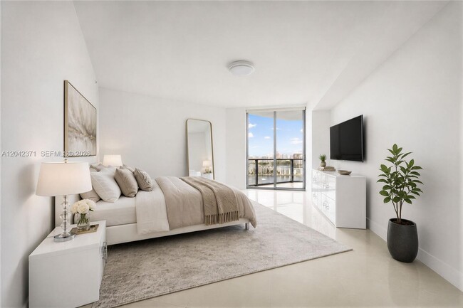 Building Photo - 17301 Biscayne Blvd