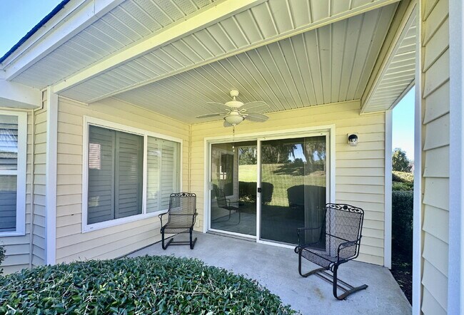 Building Photo - Recently Updated Two Bedroom Home in Sun City!