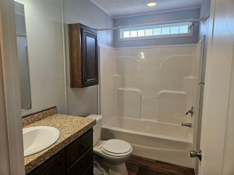 Building Photo - 179 Lynnwood Cir