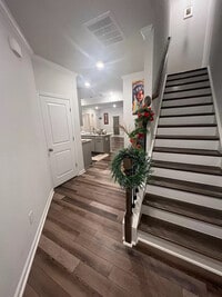Building Photo - Room in Townhome on Mezzo Ln