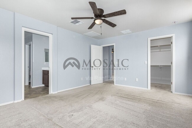 Building Photo - 1517 E Saint Catherine Ave