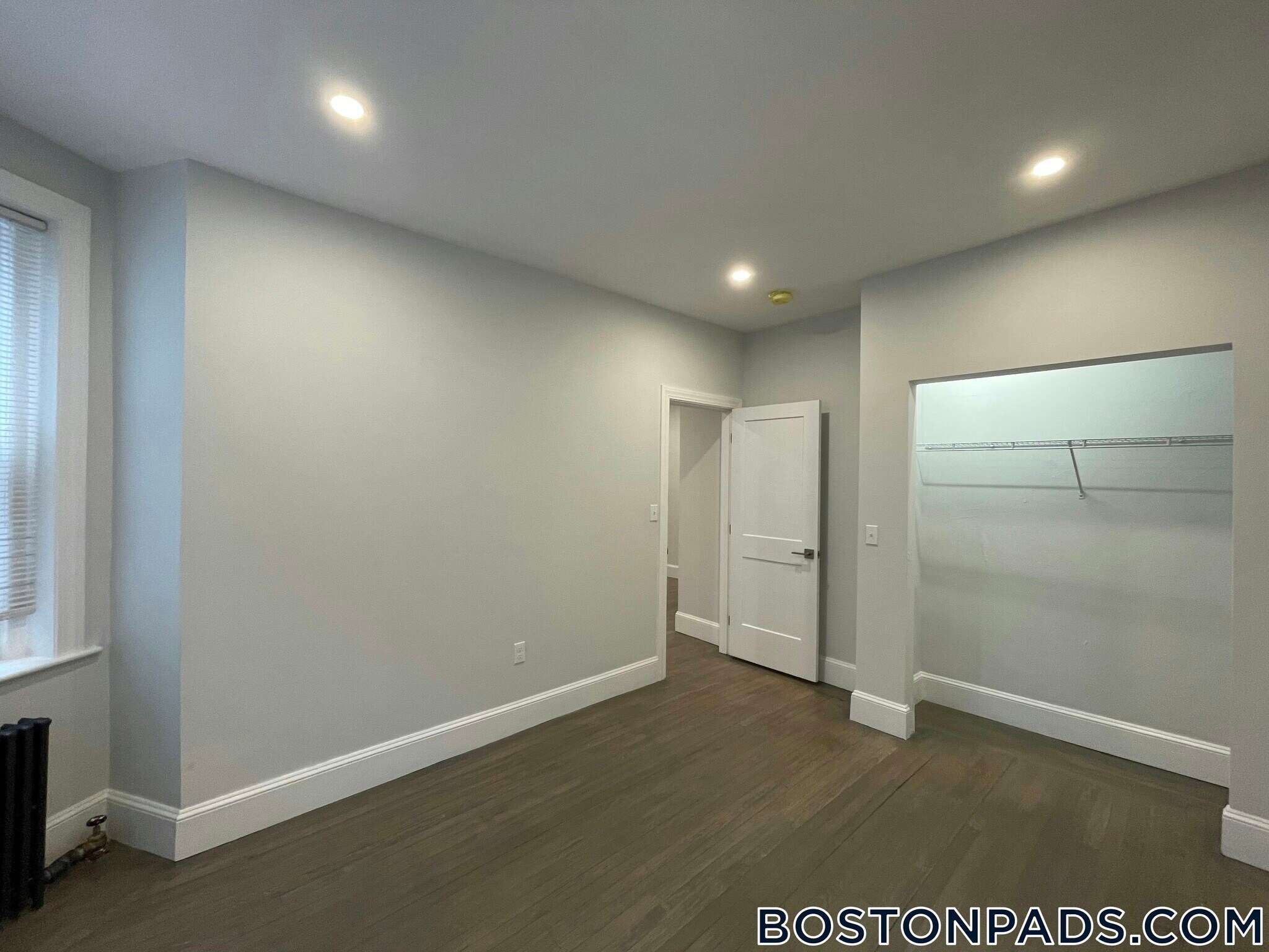 Building Photo - 108 Jersey St