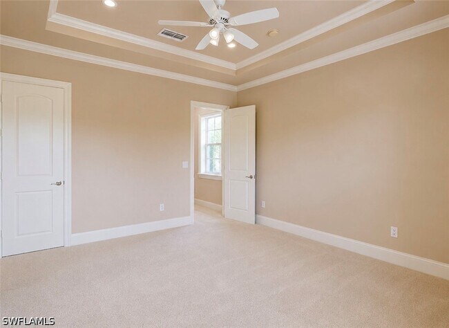 Building Photo - 2915 Coco Lakes Dr