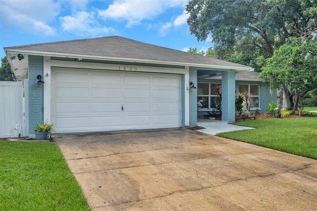 Building Photo - 1520 Windmill Pointe Rd