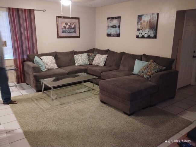 Building Photo - 8030 Orange Ave