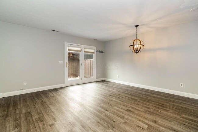 Building Photo - 2806 Downing Way