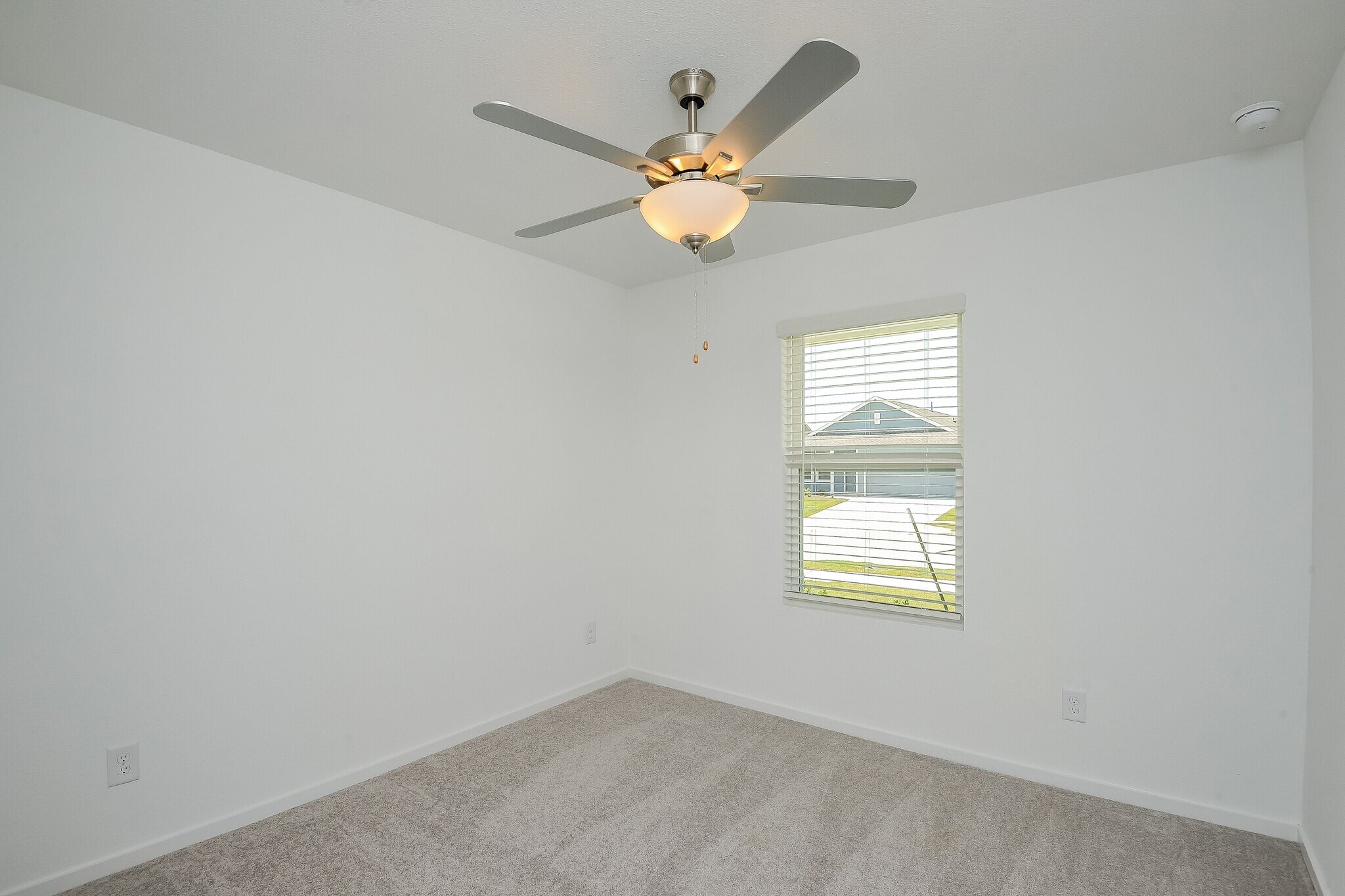 Building Photo - 2745 Mistwood Dr