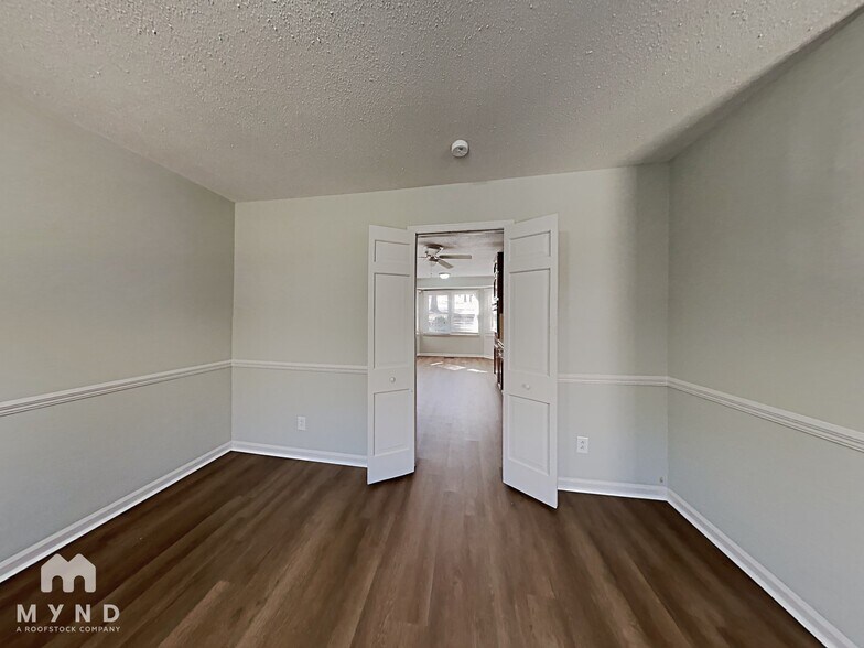 Building Photo - 1840 Westridge Dr