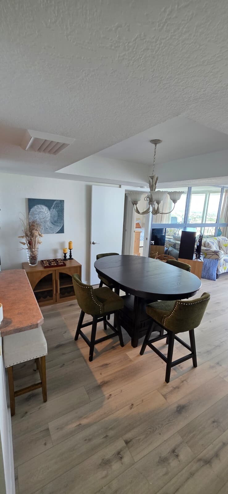 Building Photo - 3047 S Atlantic