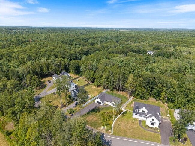 Building Photo - 9 Bouchard Ct