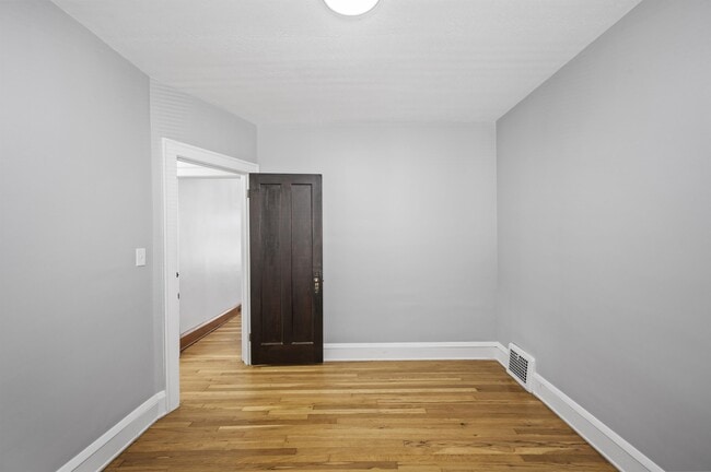 Building Photo - 11408 Headley Ave