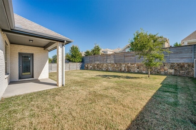 Building Photo - 4720 Bonfire Way