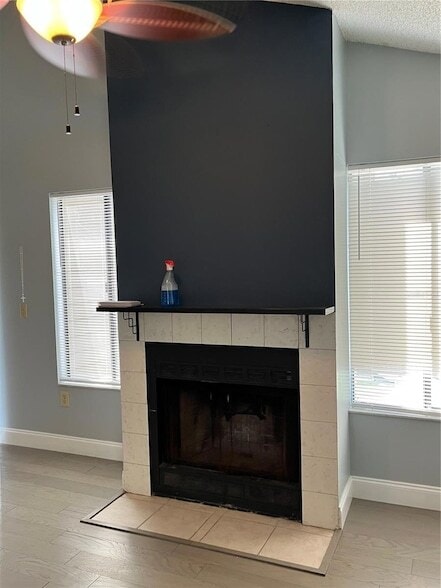 Building Photo - 537 Sun Ridge Pl