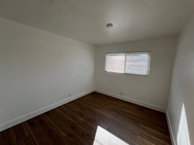 Building Photo - 2459 Gulf Dr