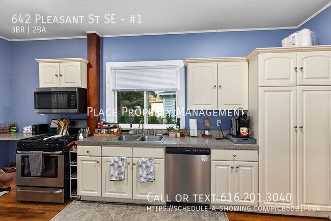 Building Photo - 642 Pleasant St SE