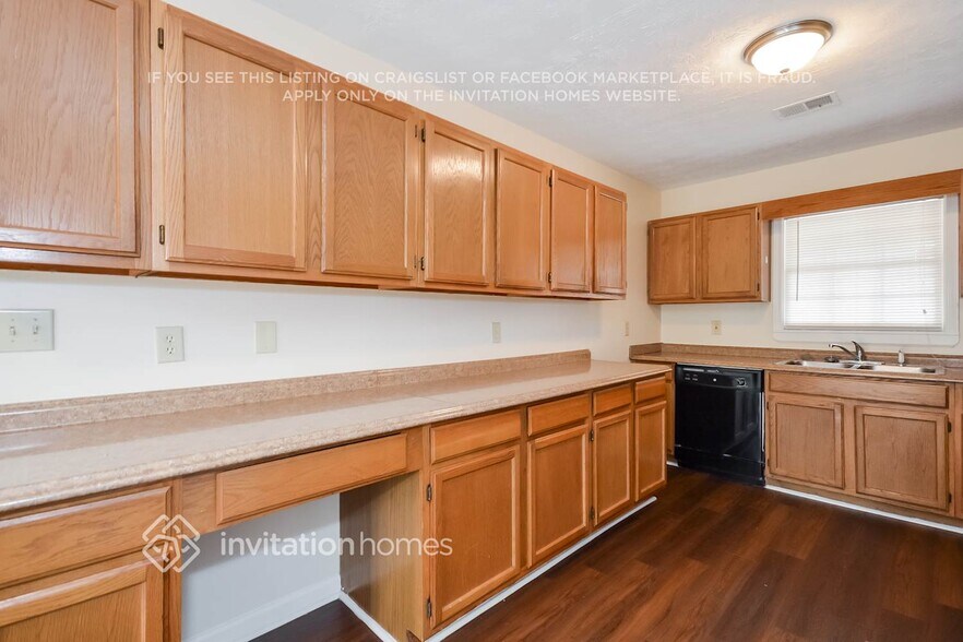 Building Photo - 403 Cindy Dr SE