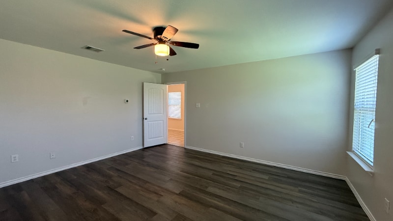Building Photo - 1309 Basswood Ln