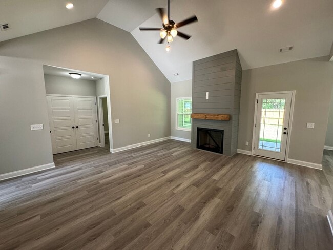 Building Photo - New Build 3/2 House in Armuchee- $2,095