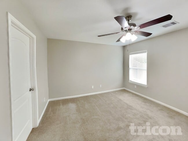 Building Photo - 32608 Decker Creek Dr