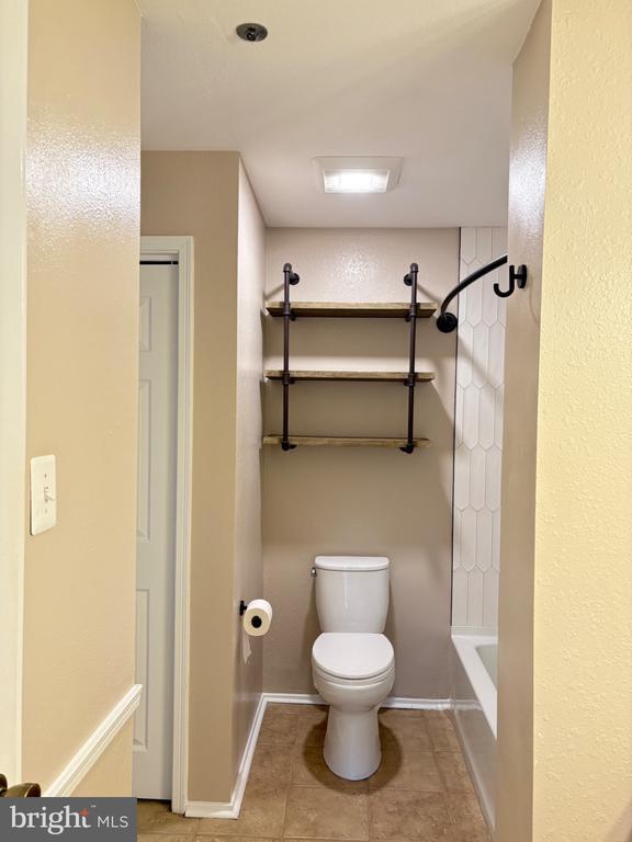 Building Photo - 3313 Wyndham Cir