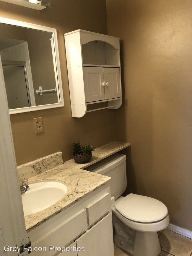 Building Photo - 4855 Cole St