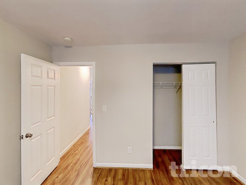 Building Photo - 285 Stone Meadow Ct