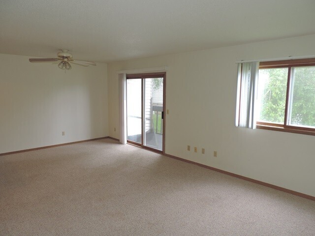 Building Photo - $1100 | 2 Bedroom, 1 Bathroom CONDO | CAT ...