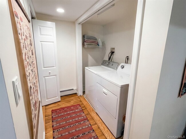 Building Photo - 14 Central Ave N